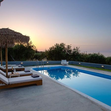 Gramvella Resort อาเดเลียโนส กัมโปส ภายนอก รูปภาพ