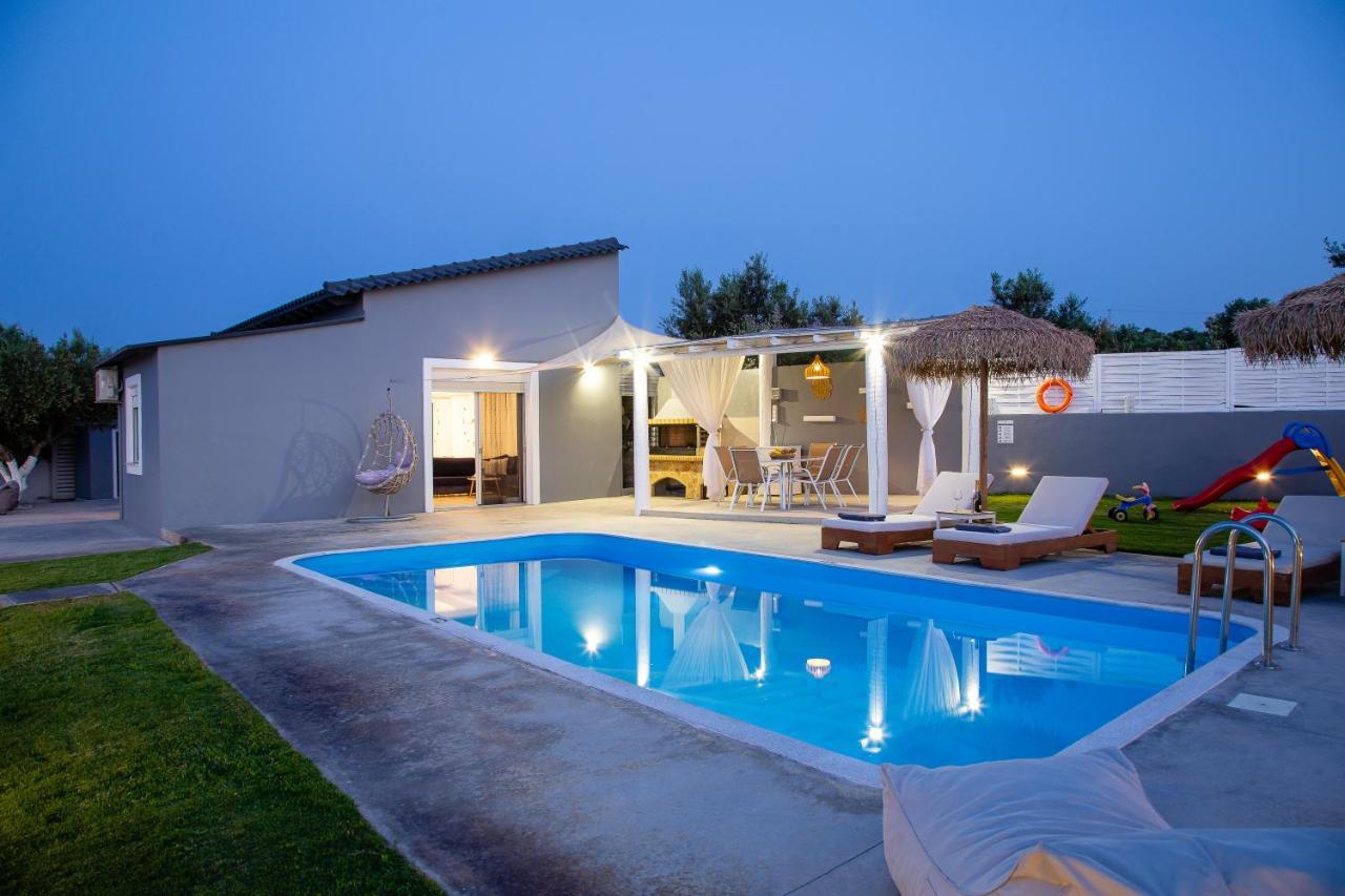 Gramvella Resort อาเดเลียโนส กัมโปส ภายนอก รูปภาพ
